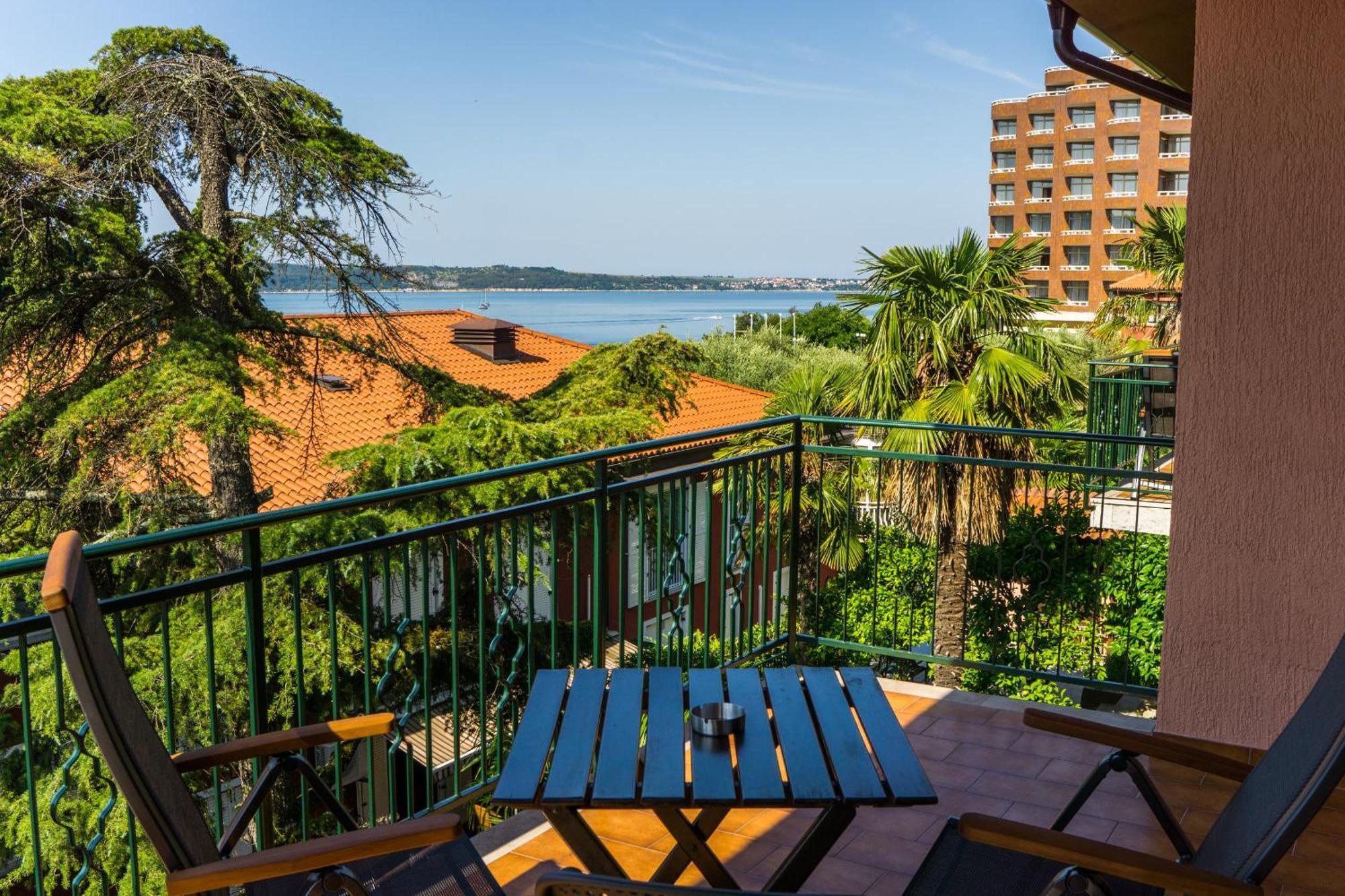 Apartments Stella Portorož Buitenkant foto